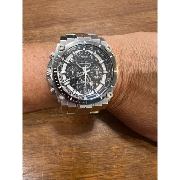 Men's Bulova Precisionist Chronograph Watch with Black Dial (Model: 98B316) - Picture 1 of 5